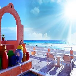 Avalon Baccara Cancun Otel