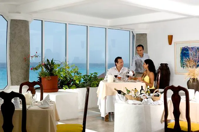 Avalon Baccara Cancun